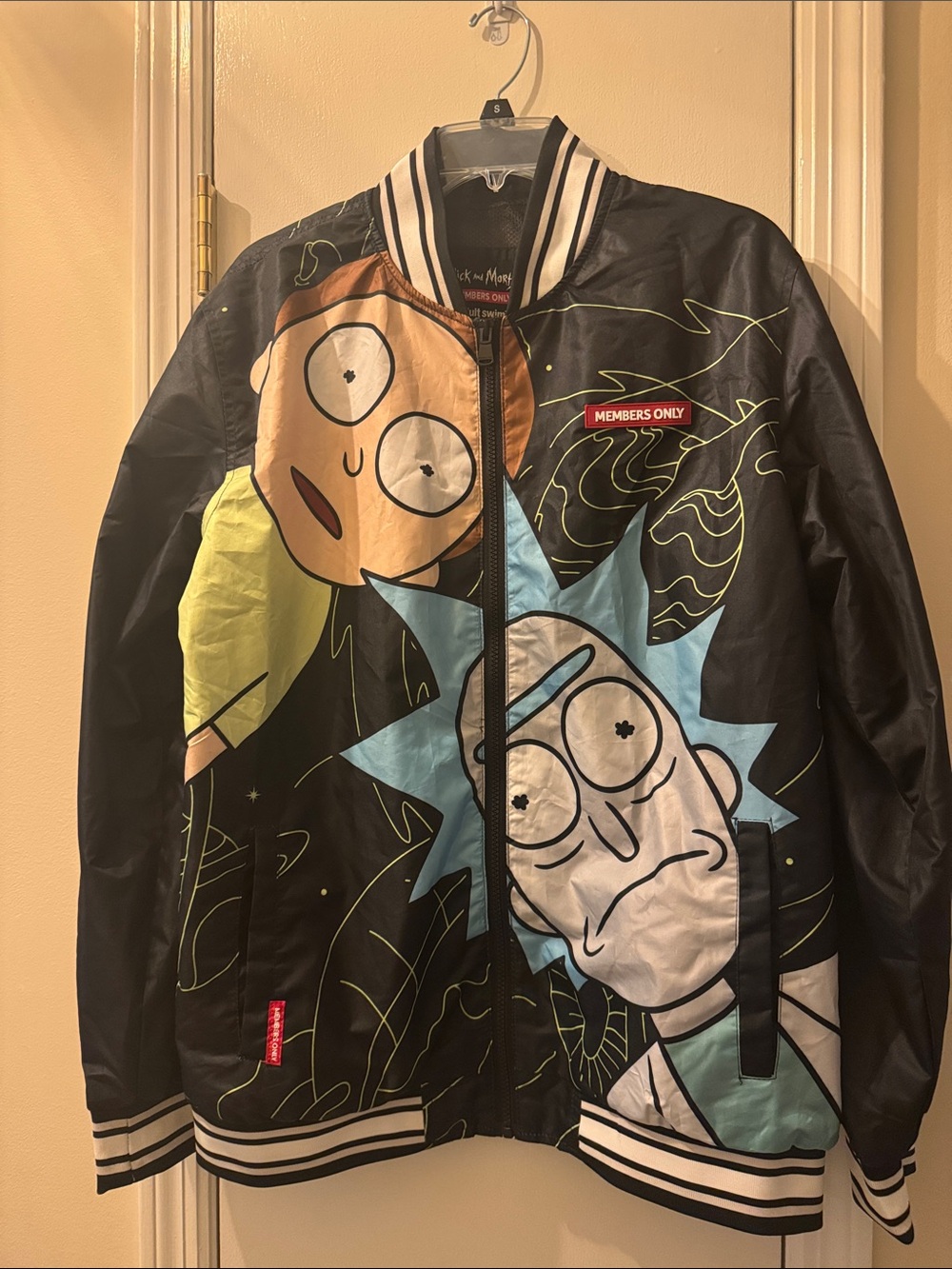 RICK AND MORTY BLACK GRAPHIC MEMBERS ONLY JACKET SZ M
